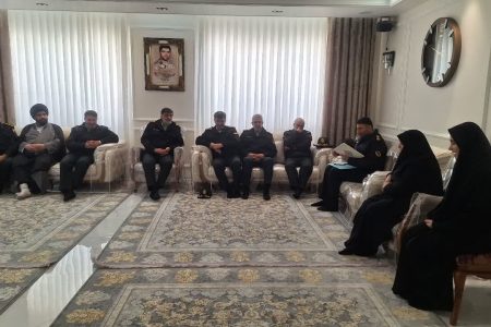 دیدار سردار رادان با خانواده شهید «سید نور خدا موسوی»