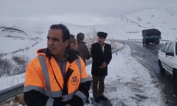 قطع ارتباط ۱۰۰ روستای دلفان بر اثر بارش برف