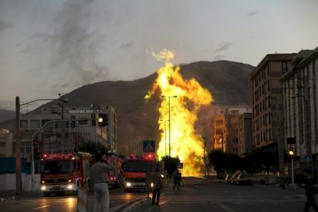 انفجار مهیب در کوهدشت بر اثر برخورد دستگاه حفاری با علمک گاز