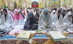 حضور بیش از ۴ هزار دانش آموز و فرهنگی لرستانی در آیین اعتکاف