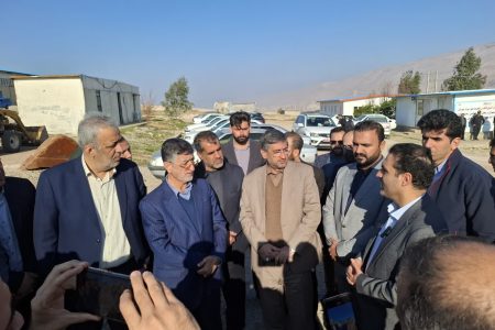 بازدید استاندار لرستان از پروژه‌های عمرانی و صنعتی پلدختر
