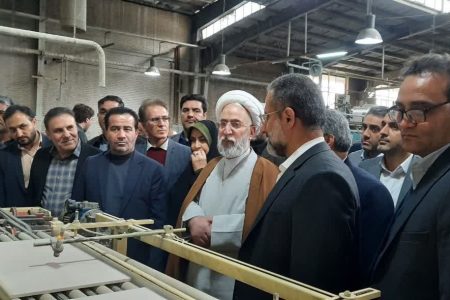 راه‌اندازی کارخانه «سامان کاشی» بروجرد پس از ۸ سال تعطیلی‌