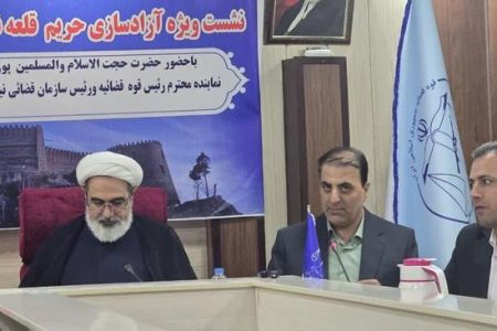 گام محکم برای آزادسازی حریم قلعه «فلک‌الافلاک»