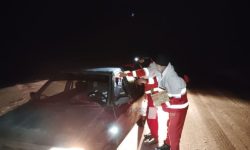 نجات ۲۱ مسافر گرفتار در کولاک گردنه گاماسیاب