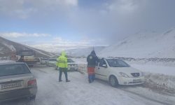 امدادرسانی به ۱۱۰ مسافر گرفتار در برف و کولاک دلفان