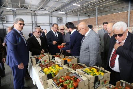 بازدید تجار عراقی و تاجیکستانی از کشت و صنعت لرستان+ تصاویر