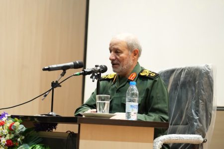 سپاه در خط مقدم دفاع از انقلاب و خنثی‌سازی توطئه‌های دشمنان قرار دارد