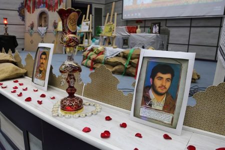 عکس|یادواره شهدای دانشجوی دانشگاه لرستان