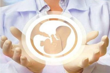 زوج‌های نابارور کم‌بضاعت حمایت می‌شوند