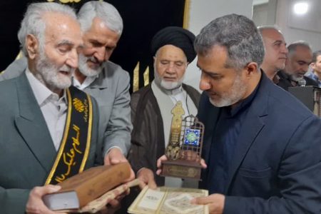 «حاج کرم رضا ارزانی پور» پیر غلام حسینی تکریم شد+تصاویر