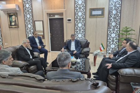 تسریع در روند اجرای برنامه توسعه لرستان با همراهی بانک‌ها