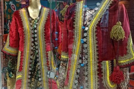 طرح و نقش لباس لری الهام گرفته از طبیعت است