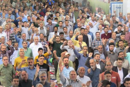حضور پرشور نمازگزاران بروجرد در جمعه خشم و نصر