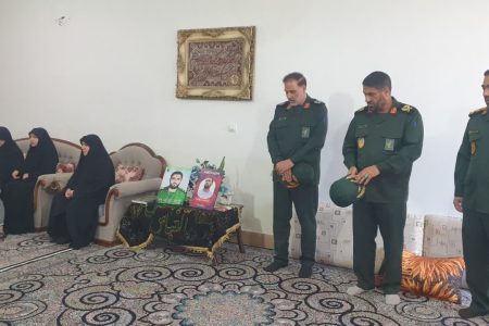 ابراز همدردی فرماندهان سپاه لرستان با ۵ خانواده شهید حمله تروریستی رژیم صهیونی