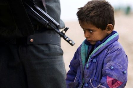 کودکان در بحران؛چگونه از روان آن‌ها در جنگ محافظت کنیم؟