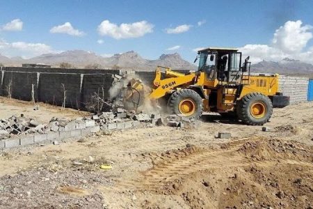 تخریب ۱۸ هزار مترمربع ساخت و ساز غیرمجاز در لرستان