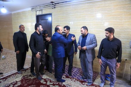 تجلیل شهردار و اعضای شورای اسلامی شهر خرم‌آباد از مقام شامخ شهید “سجاد مدهنی”
