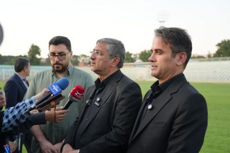 روند استانداردسازی ورزشگاه تختی خرم آباد مطلوب است