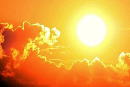 ماندگاری گرما و وزش باد در لرستان