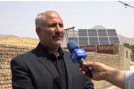 نصب پنل خورشیدی بر پشت بام های خانه های روستایی لرستان