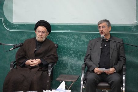 صداقت،انسجام ملی و خدمت بی‌منت راه برون‌رفت از مشکلات کشور است
