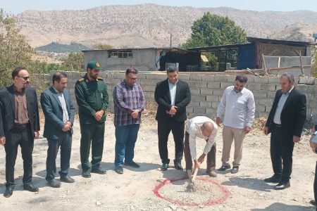 کلنگ زنی ایستگاه خودکار هواشناسی معمولان