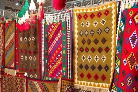 گلیم‌بافی؛نماد اصالت و هنر در صنایع دستی لرستان