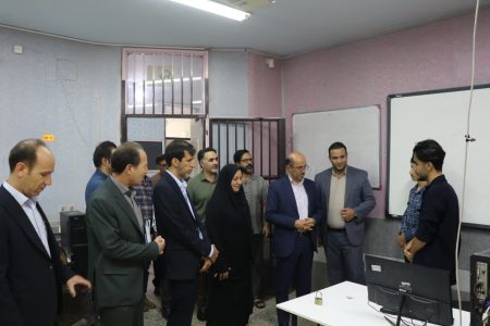 توسعه و تجهیز هنرستان ها از الویت های وزارت آموزش و پرورش است