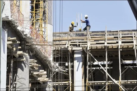 برخورد با پیمانکاران کم کاردر پروژه‌های عمرانی لرستان