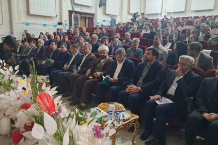 حضور مسئولان ارشد در همایش «وفاق ملی و سرمایه‌گذاری برای تولید» در دورود