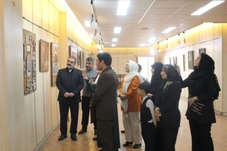 نمایشگاه گروهی نقاشی «از سپیدی تا رنگ» در خرم‌آباد افتتاح شد