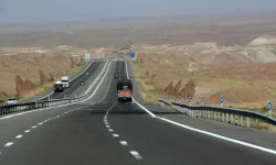 ۳۵ کیلومتر از محور ازنا_شازند زیر بار ترافیک رفت
