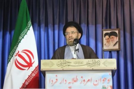 نظام جمهوری اسلامی ایران در مسیر اقتدار حرکت می کند