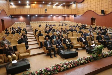 برگزاری همایش آموزشی جهت تخصیص اعتبارات ویژه مرغداران در لرستان