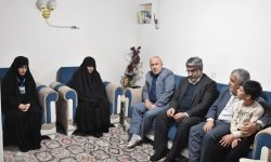 خانوادههای شهدا نماد استقامت و سربلندی نظام هستند
