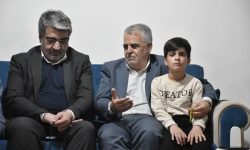 یاد و راه شهدا همیشه زنده و راهنمای ماست