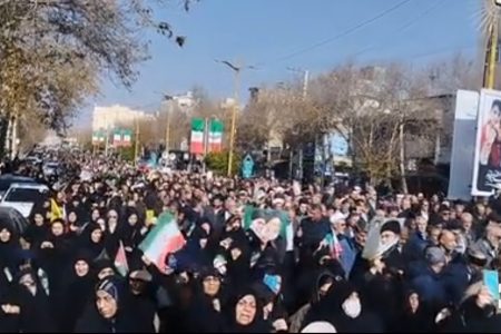 فیلم|سیل جمعیت خرم‌آبادی‌ها برای محکومیت اغتشاشات