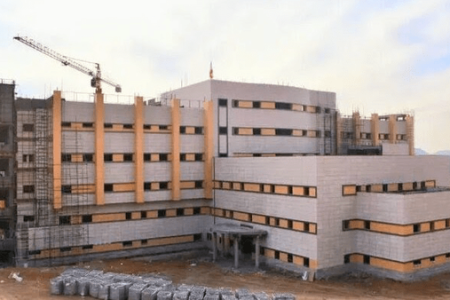 بیمارستان نیایش خرم‌‌آباد بعد از ۱۴ سال وقفه در ایستگاه پایانی