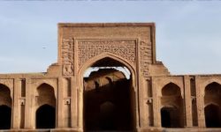 کاروانسرای گوشهٔ شهنشاه لرستان؛ایستگاهی فراموش‌شده در راه‌های کهن زاگرس