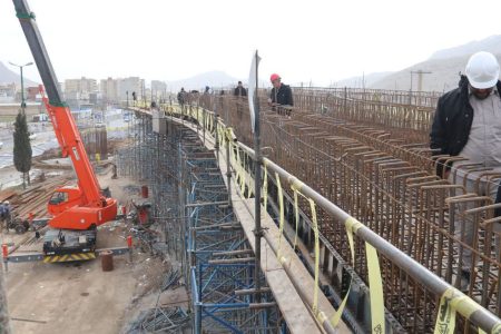 تقاطع «شهدای اقتدار» خرمآباد تا بهار ۱۴۰۵ افتتاح میشود