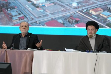 گفت‌وگوی بی‌پرده رئیس‌جمهور با مدیران لرستان؛مردم از فاصله‌ها خسته‌اند