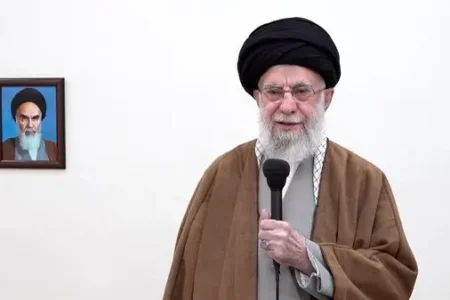 رهبر جدید انقلاب از نظر رهبر شهید انقلاب چه ویژگی‌هایی باید داشته باشد؟