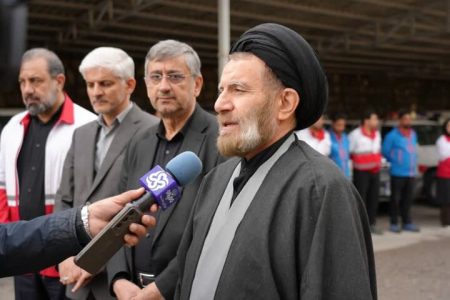 حضور در خیابان تا پیروزی بر دشمن ادامه دارد