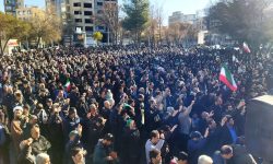از آرمانهای انقلاب و رهبری با اقتدار دفاع میکنیم