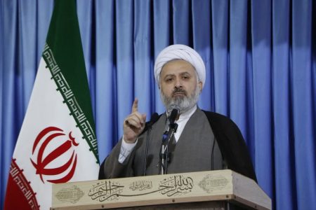 همکاری با دشمن در شرایط جنگی جرم است