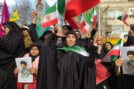فیلم| بیعت با امام المسلمین در خیابان انقلاب خرم آباد