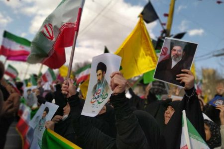 بیعت دانشجویان و جوانان لرستان با رهبر انقلاب