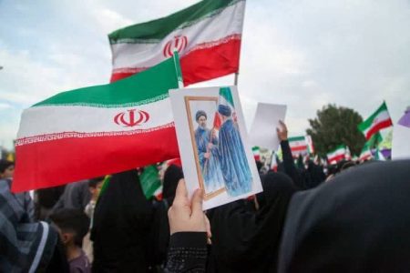 طنین لبیک ۴۵۰۰ استاد دانشگاه در میثاق با سومین رهبر انقلاب