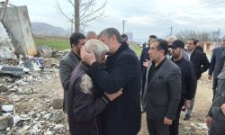 دیدار و دلجویی استاندار لرستان از خانواده شهیدان بازگیر