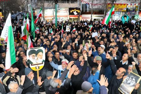 آتش چهارشنبه سوزی خرم آبادی ها بر پرچم آمریکا و اسرائیل
